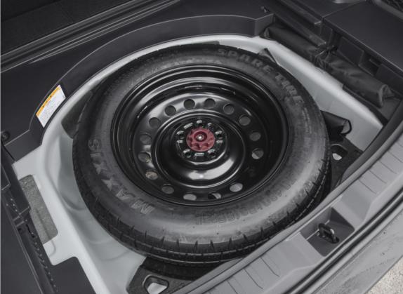 RAV4荣放 2021款 改款 双擎 2.5L E-CVT四驱精英PLUS版 其他细节类   备胎