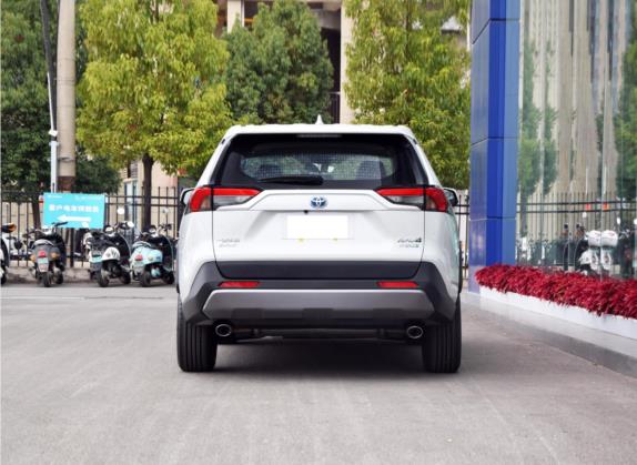 RAV4荣放 2021款 改款 双擎 2.5L E-CVT四驱精英PLUS版 外观   正后