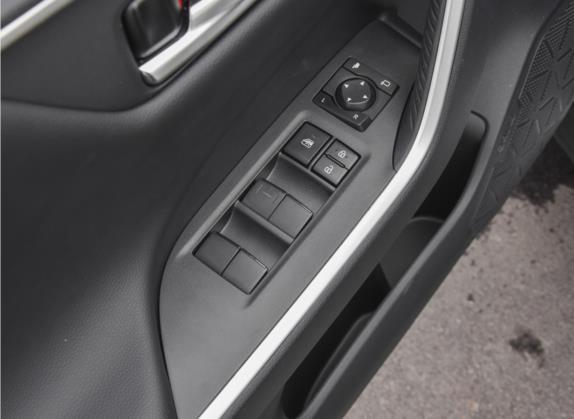 RAV4荣放 2021款 改款 双擎 2.5L E-CVT四驱精英PLUS版 车厢座椅   门窗控制