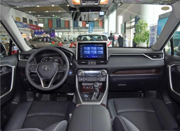 RAV4荣放 2021款 改款 双擎 2.5L E-CVT四驱旗舰版 中控类   中控全图
