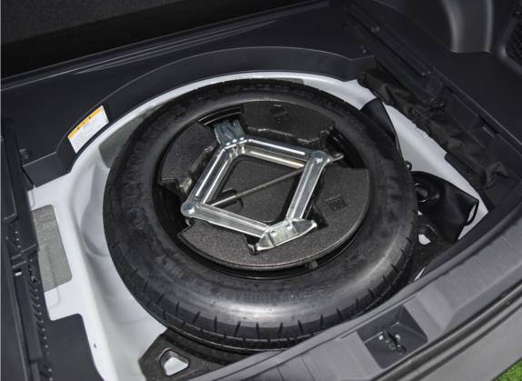 RAV4荣放 2021款 改款 双擎 2.5L E-CVT四驱旗舰版 其他细节类   备胎