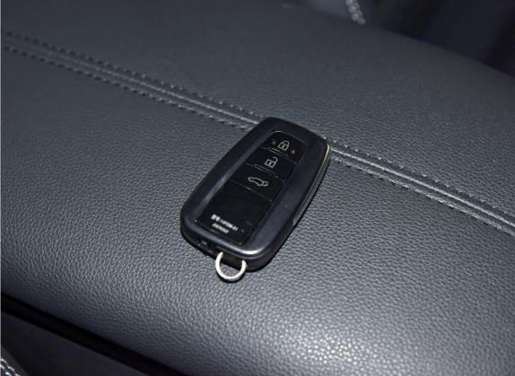 RAV4荣放 2021款 改款 双擎 2.5L E-CVT四驱旗舰版 其他细节类   钥匙