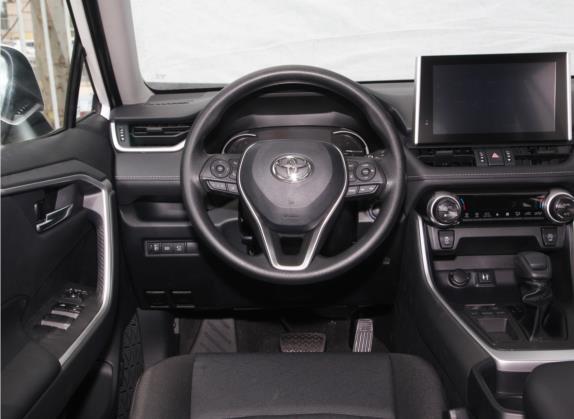RAV4荣放 2022款 2.0L CVT两驱风尚版 中控类   驾驶位