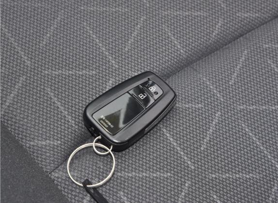 RAV4荣放 2022款 2.0L CVT四驱风尚版 其他细节类   钥匙