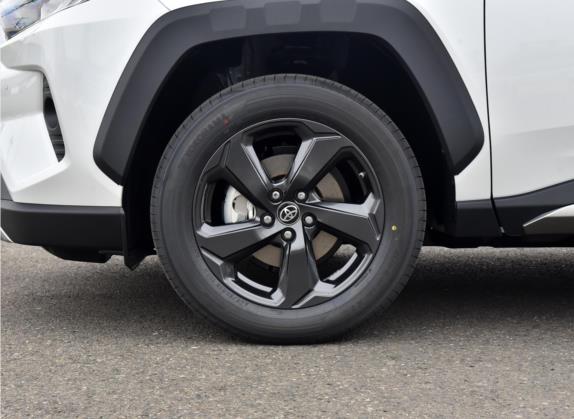 RAV4荣放 2022款 2.0L CVT四驱风尚Plus版 其他细节类   前轮