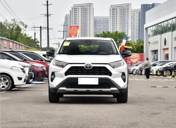 RAV4荣放 2022款 2.0L CVT四驱风尚Plus版 外观   正前