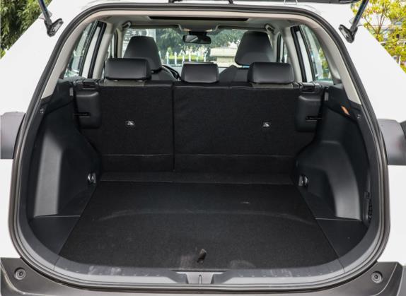 RAV4荣放 2022款 2.0L CVT四驱尊贵版 车厢座椅   后备厢