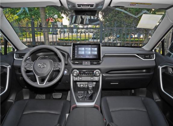 RAV4荣放 2022款 双擎 2.5L E-CVT四驱精英Plus版 中控类   中控全图