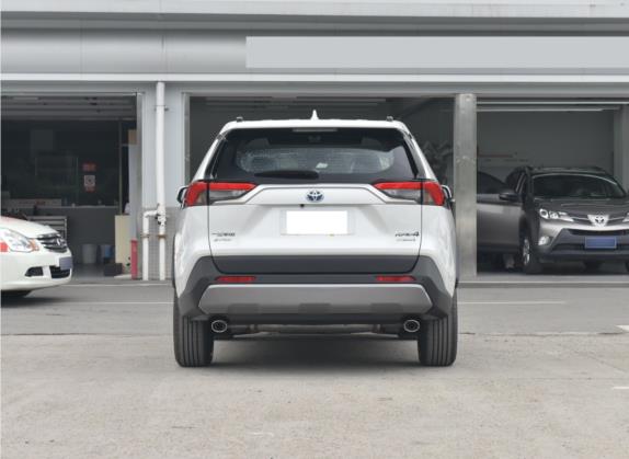 RAV4荣放 2022款 双擎 2.5L E-CVT四驱旗舰版 外观   正后