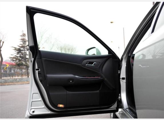 皇冠 2010款 2.5L Royal 真皮导航版 车厢座椅   前门板