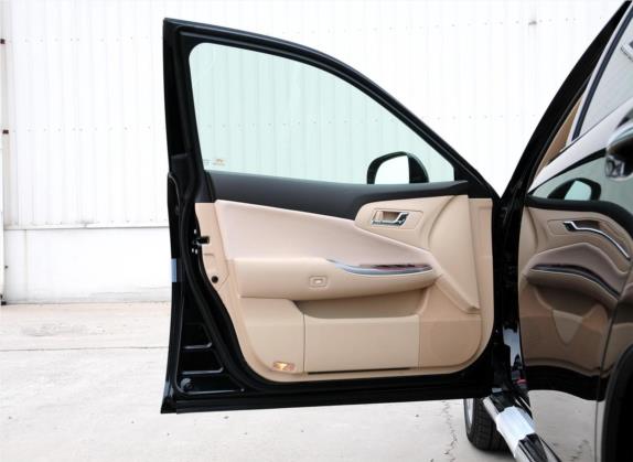 皇冠 2012款 2.5L Royal 导航版 车厢座椅   前门板
