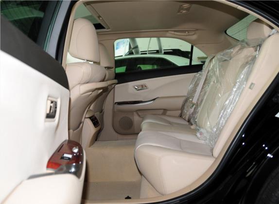 皇冠 2012款 2.5L Royal 舒适版 车厢座椅   后排空间
