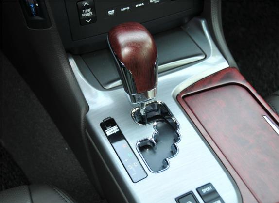皇冠 2012款 3.0L Royal Saloon VIP 中控类   挡把