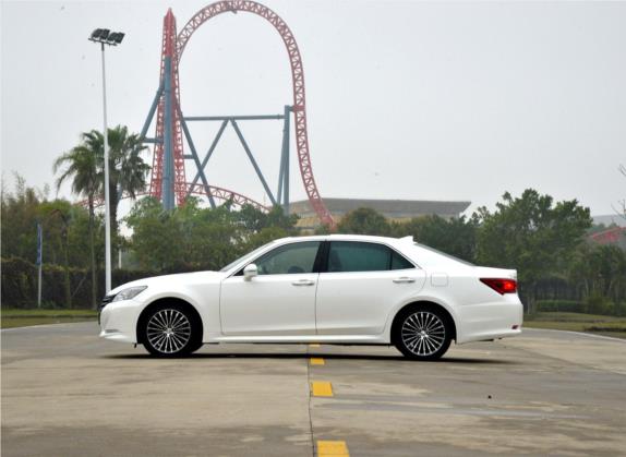 皇冠 2015款 2.5L 尊享版 外观   正侧