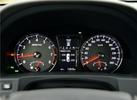皇冠 2015款 2.5L 尊享版 中控类   仪表盘