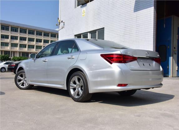 皇冠 2015款 2.5L 行政版 外观   斜后