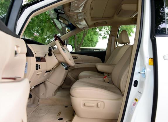 普瑞维亚 2012款 3.5L 7人座豪华型 车厢座椅   前排空间