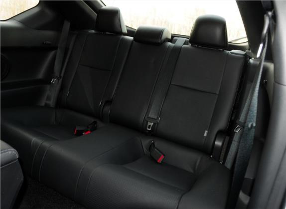 杰路驰 2014款 2.5L 豪华版 车厢座椅   后排空间