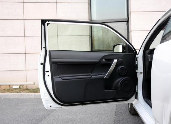 杰路驰 2014款 2.5L 豪华版 车厢座椅   前门板