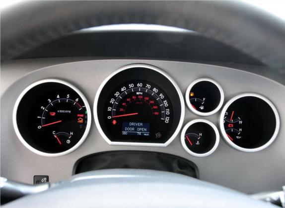 坦途 2011款 5.7 标准型 中控类   仪表盘