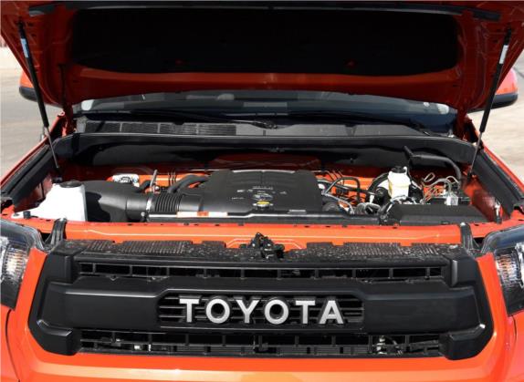 坦途 2014款 5.7L TRD Pro 其他细节类   发动机舱