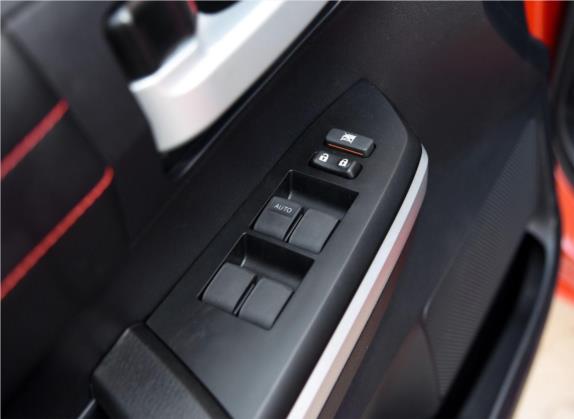 坦途 2014款 5.7L TRD Pro 车厢座椅   门窗控制