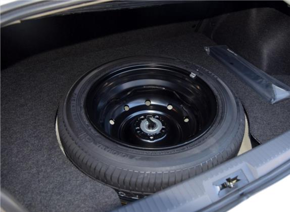 丰田86 2014款 2.0L 手动豪华型 其他细节类   备胎
