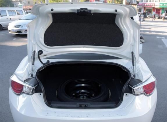 丰田86 2014款 2.0L 手动豪华型 车厢座椅   后备厢