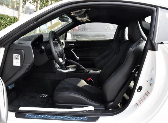 丰田86 2017款 2.0L 手动豪华型 车厢座椅   前排空间