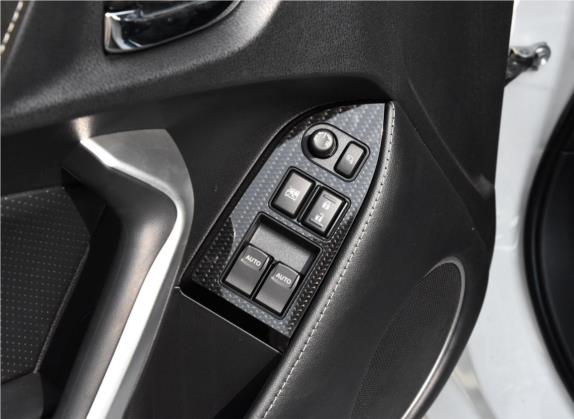 丰田86 2017款 2.0L 手动豪华型 车厢座椅   门窗控制