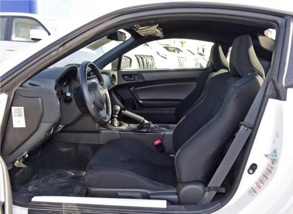 丰田86 2017款 2.0L 手动精英型 车厢座椅   前排空间