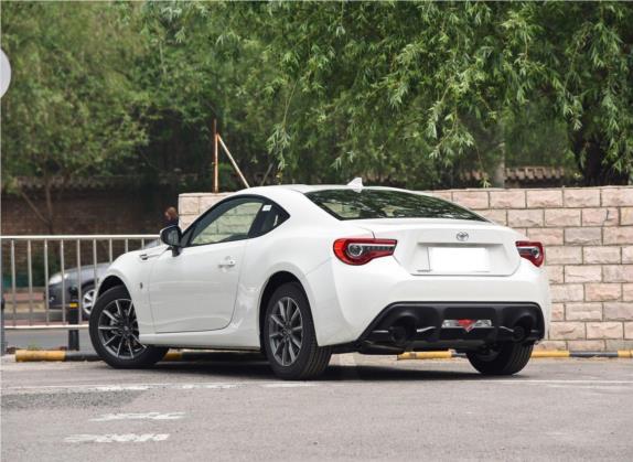 丰田86 2019款 2.0L 自动豪华版 外观   斜后