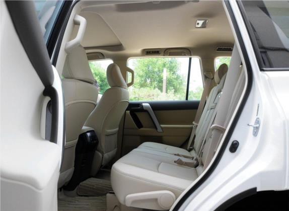 普拉多(进口) 2014款 2.7L 自动豪华版 车厢座椅   后排空间