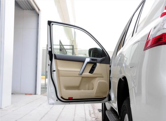 普拉多(进口) 2014款 2.7L 自动豪华版 车厢座椅   前门板