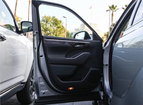 汉兰达(进口) 2020款 3.5L Platinum 美国版 车厢座椅   前门板