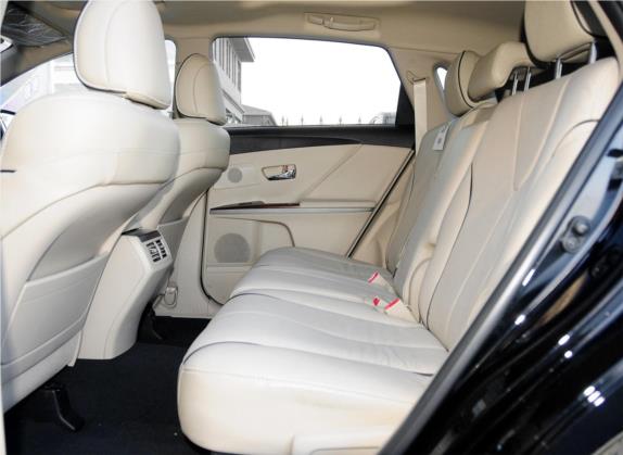 威飒(进口) 2013款 2.7L 四驱至尊版 车厢座椅   后排空间