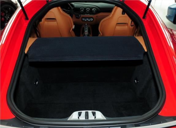 F12berlinetta 2013款 6.3L 标准型 车厢座椅   后备厢
