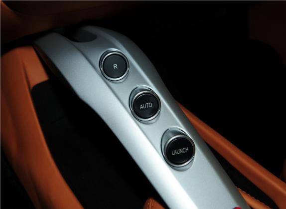 F12berlinetta 2013款 6.3L 标准型 中控类   挡把