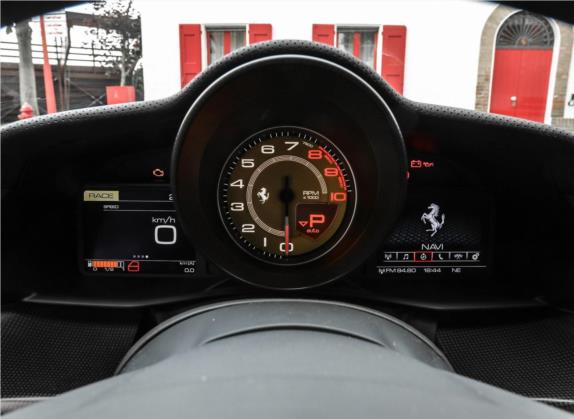 法拉利488 2018款 488 Pista 中控类   仪表盘
