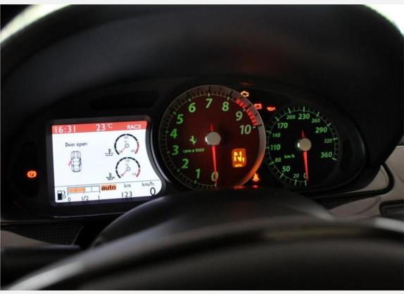 法拉利599 2006款 599 GTB Fiorano 6.0 中控类   仪表盘