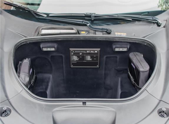 法拉利F8 2019款 Tributo 3.9T V8 车厢座椅   后备厢