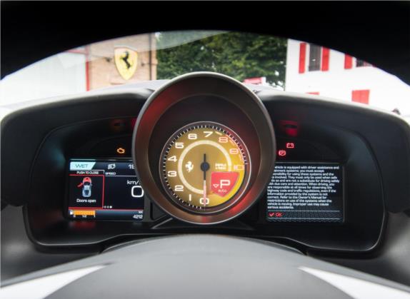 法拉利F8 2019款 Tributo 3.9T V8 中控类   仪表盘