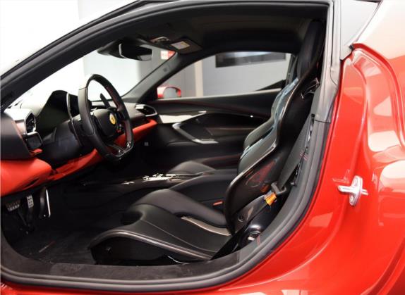 法拉利296 2021款 3.0T V6 GTB 车厢座椅   前排空间