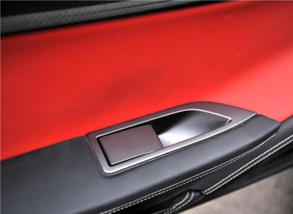 法拉利458 2011款 4.5L Italia 车厢座椅   门窗控制