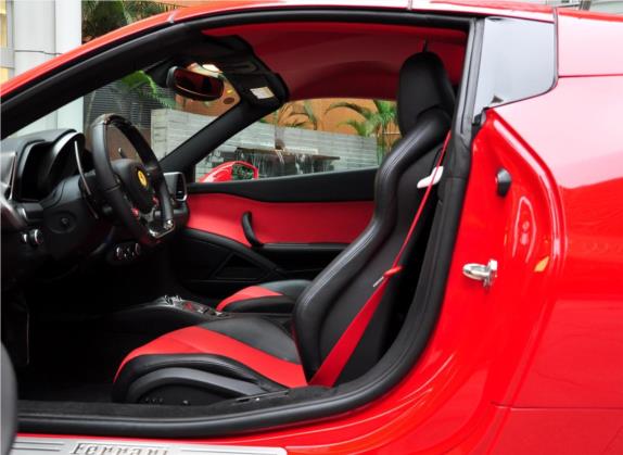 法拉利458 2013款 4.5L Spider 车厢座椅   前排空间
