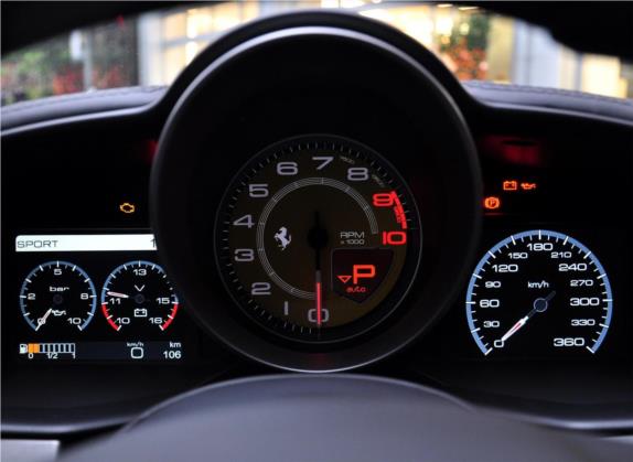 法拉利458 2013款 4.5L Spider 中控类   仪表盘