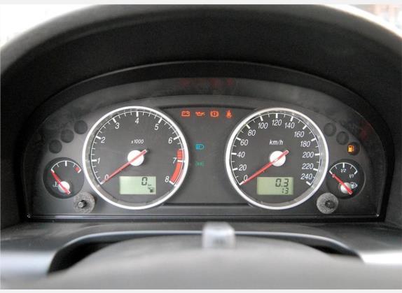 蒙迪欧 2006款 2.0L 精英版 中控类   仪表盘