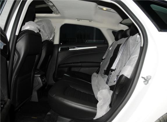 蒙迪欧 2013款 1.5L GTDi180时尚型 车厢座椅   后排空间