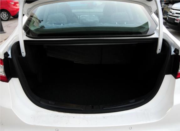 蒙迪欧 2013款 1.5L GTDi180时尚型 车厢座椅   后备厢