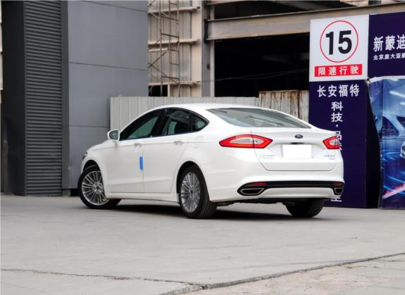 蒙迪欧 2013款 2.0L GTDi240至尊型 外观   斜后
